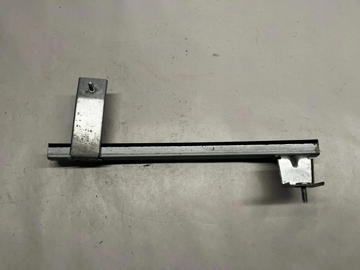 2017 Ford Mustang Front Door Window Guide FR3B63263A20 image 5
