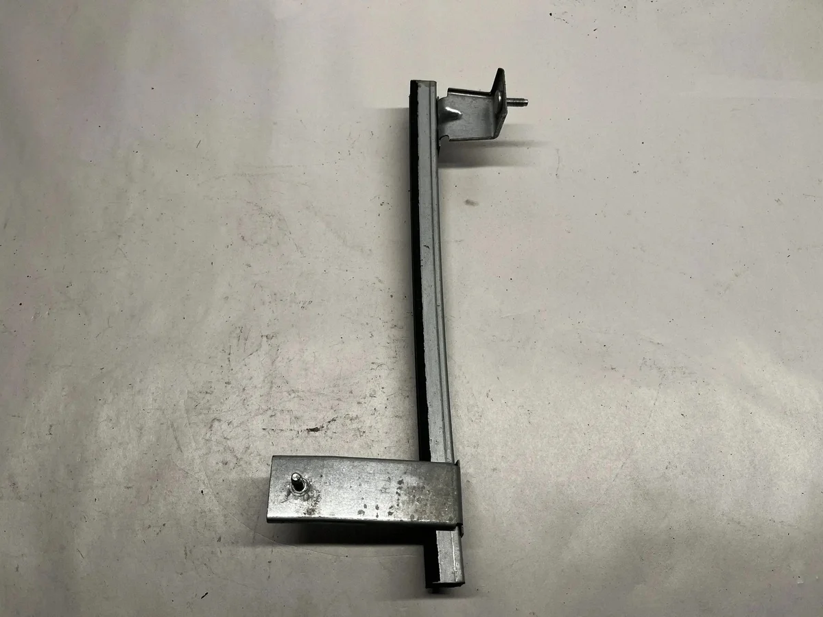 2017 Ford Mustang Front Door Window Guide FR3B63263A20 image 6