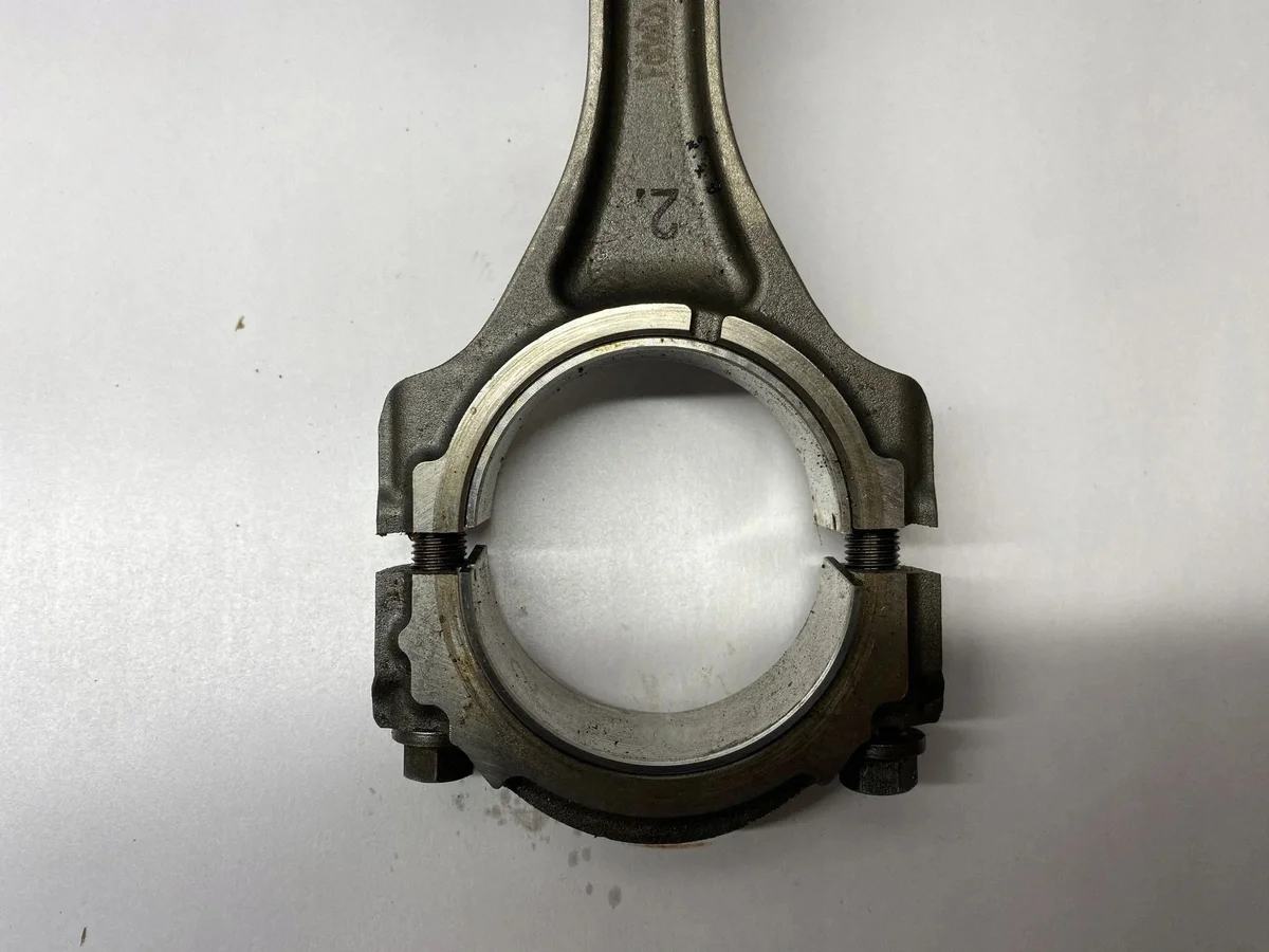 Piston moteur Ford Mustang V 3.7 image 3