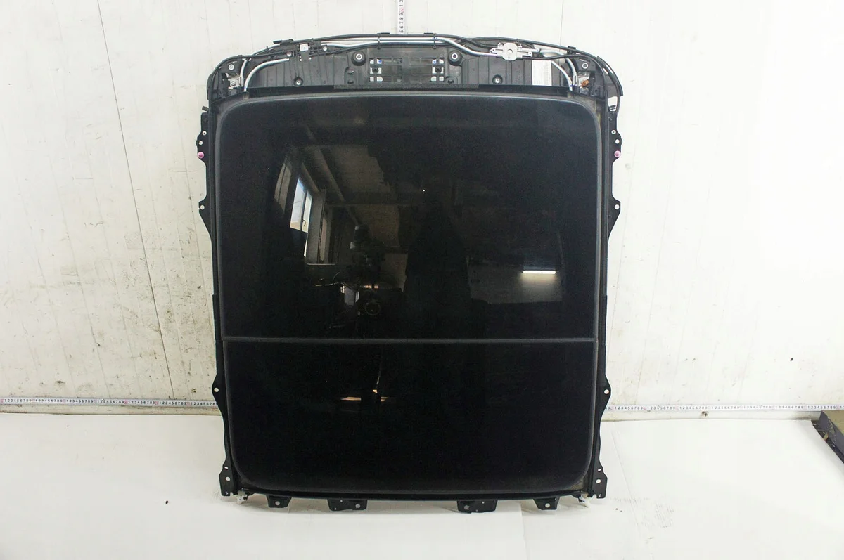 Honda Civic XI Kattoluukku Käytetty OEM 70000T50
