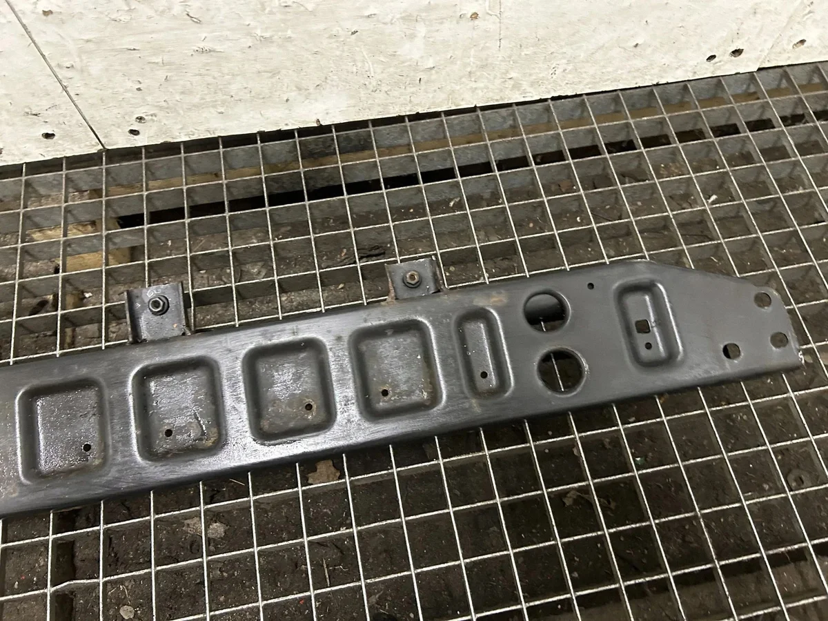 Land Rover Discovery Sport Halterung vorne image 4