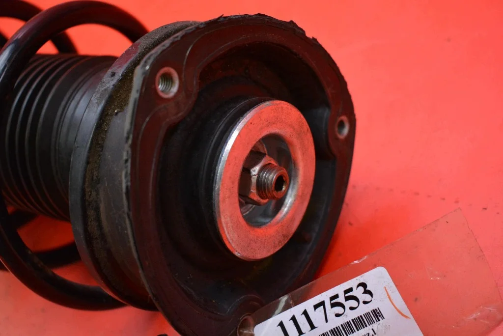 Vänster fram stötdämpare VW Golf 7 image 6