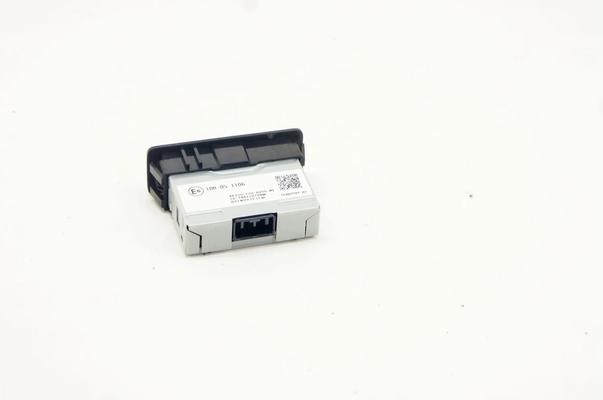 Honda Civic XI USB-Anschluss Buchse 8A350-T20-A010-M1 image 4