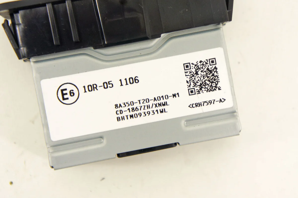 Honda Civic XI USB-Anschluss Buchse 8A350-T20-A010-M1 image 5