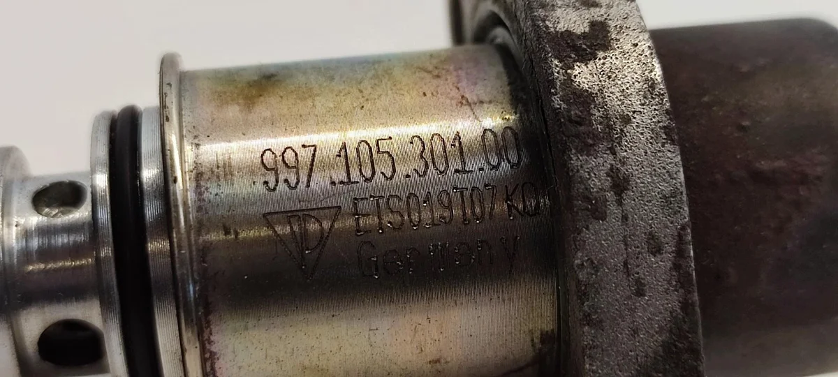 Porsche Cayman S 987 Nockenwellensensor 99710530100 image 6