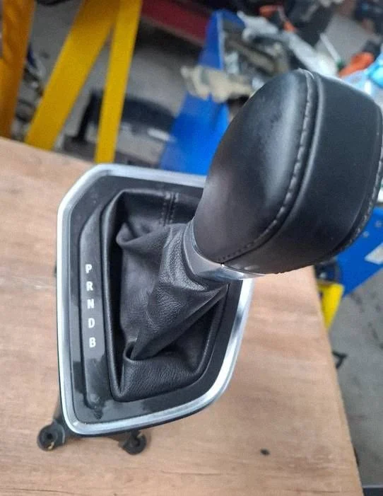 Vaihdevipu Renault Clio V 111193815A00