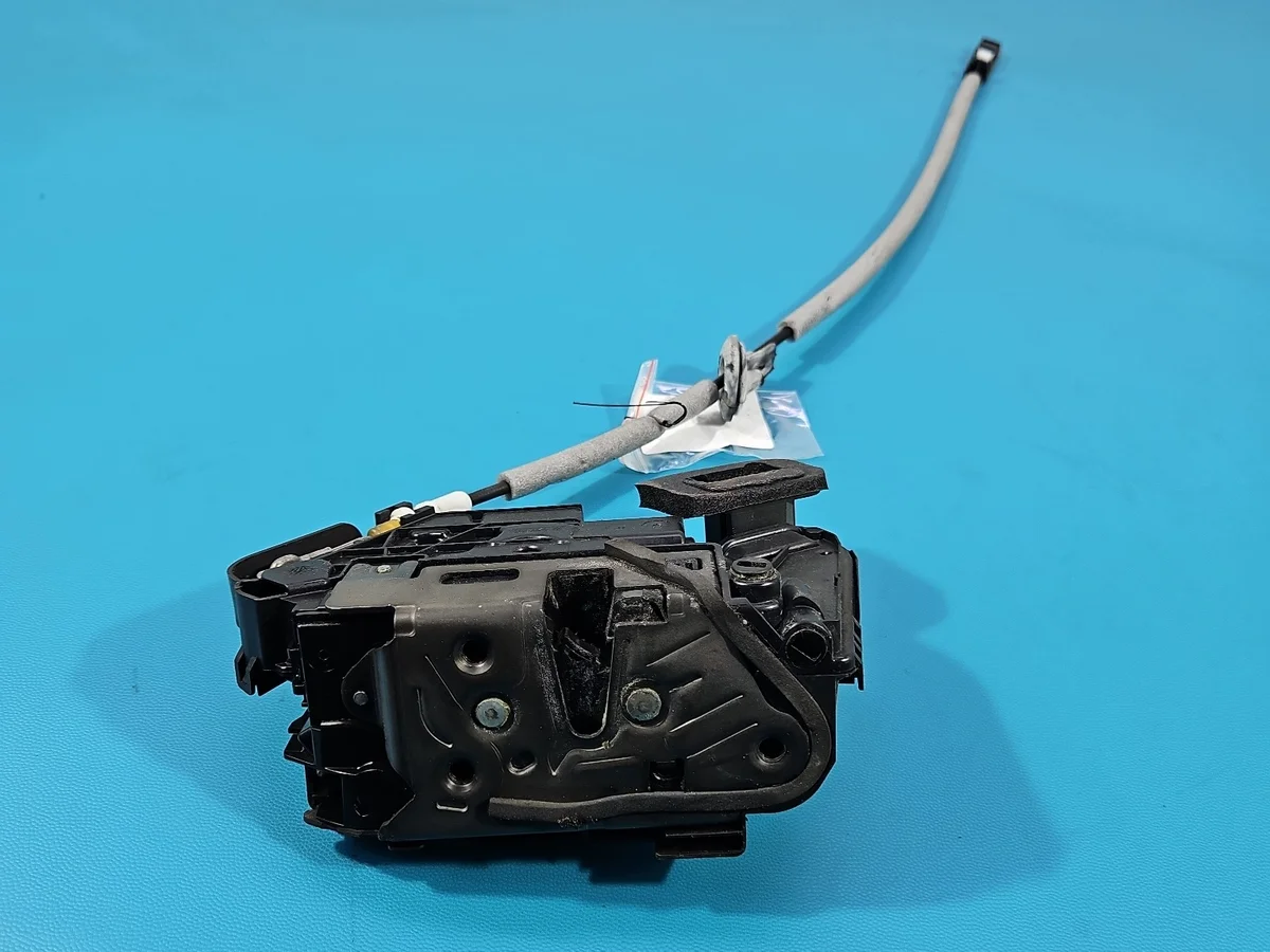 Schloss hinten rechts VW Touran II 7PIN A6E-5TA839016E