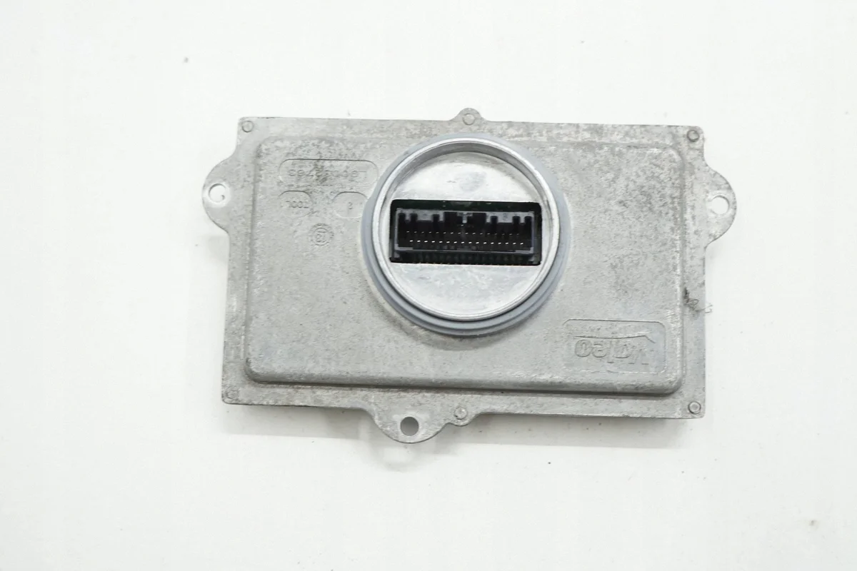 Módulo LED Seat Leon III 5F0941172 Usado image 3