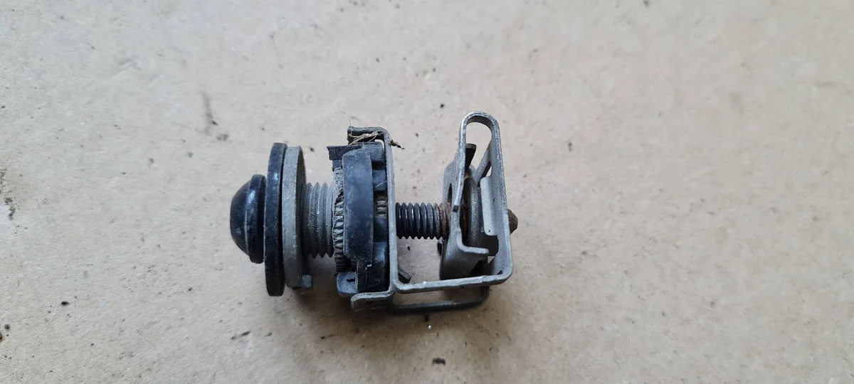 Audi A4 B8 A6 C7 Headlight Adjuster Screw