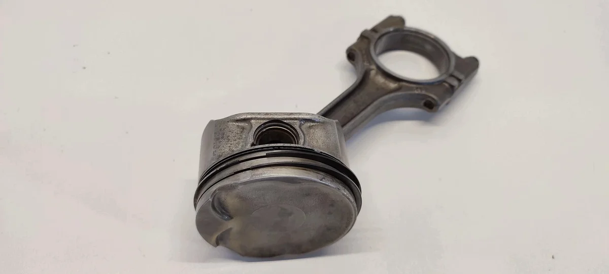 PORSCHE BOXSTER 986 BIELLE PISTON image 3