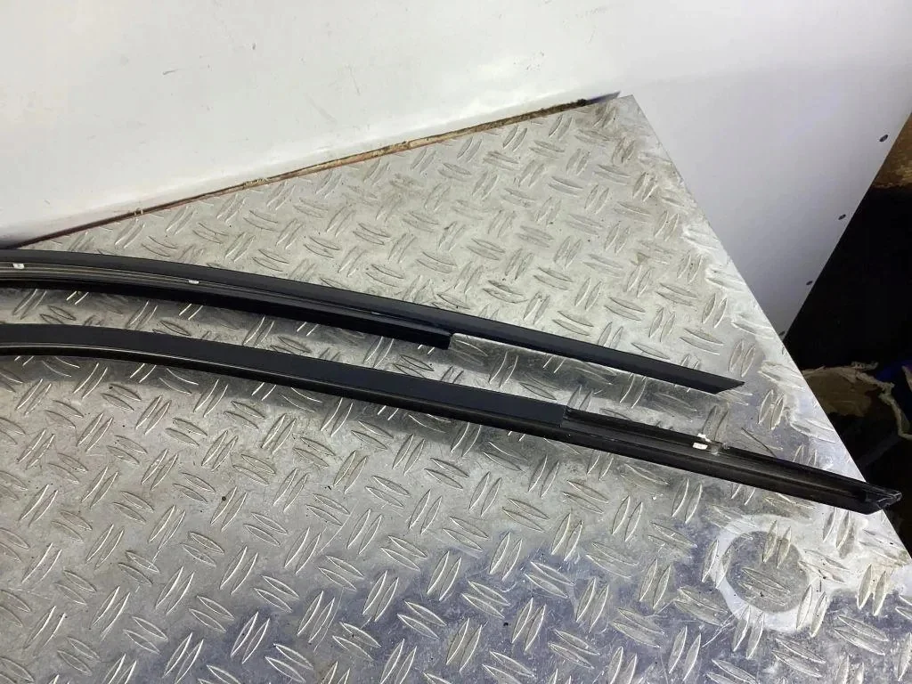 Porsche 991 Listwa Dachowa 99153748202 Usata