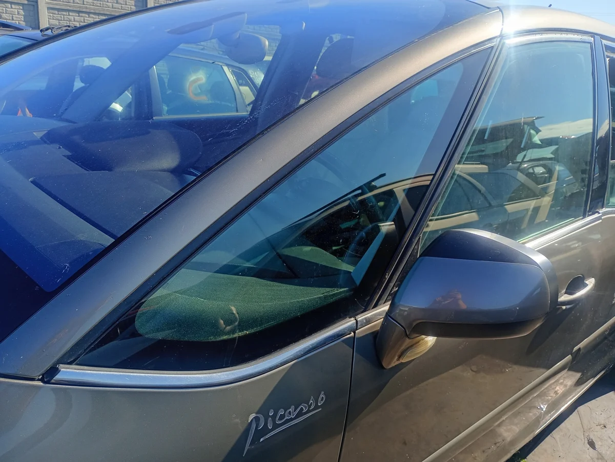 Vidro Lateral Esquerdo Citroen C4 Picasso FL image 3