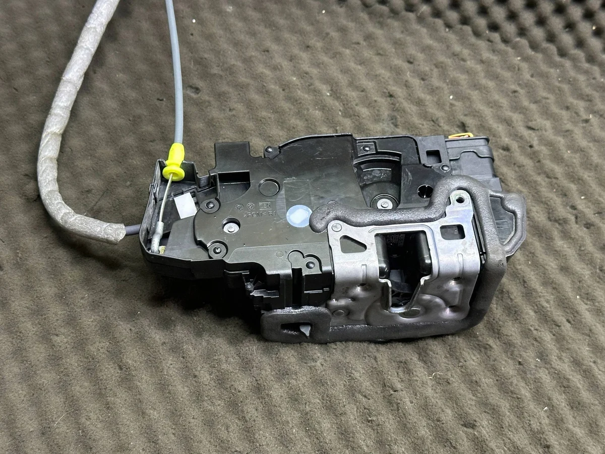 Bakdörrlås Mercedes-Benz A W177 A0997302801