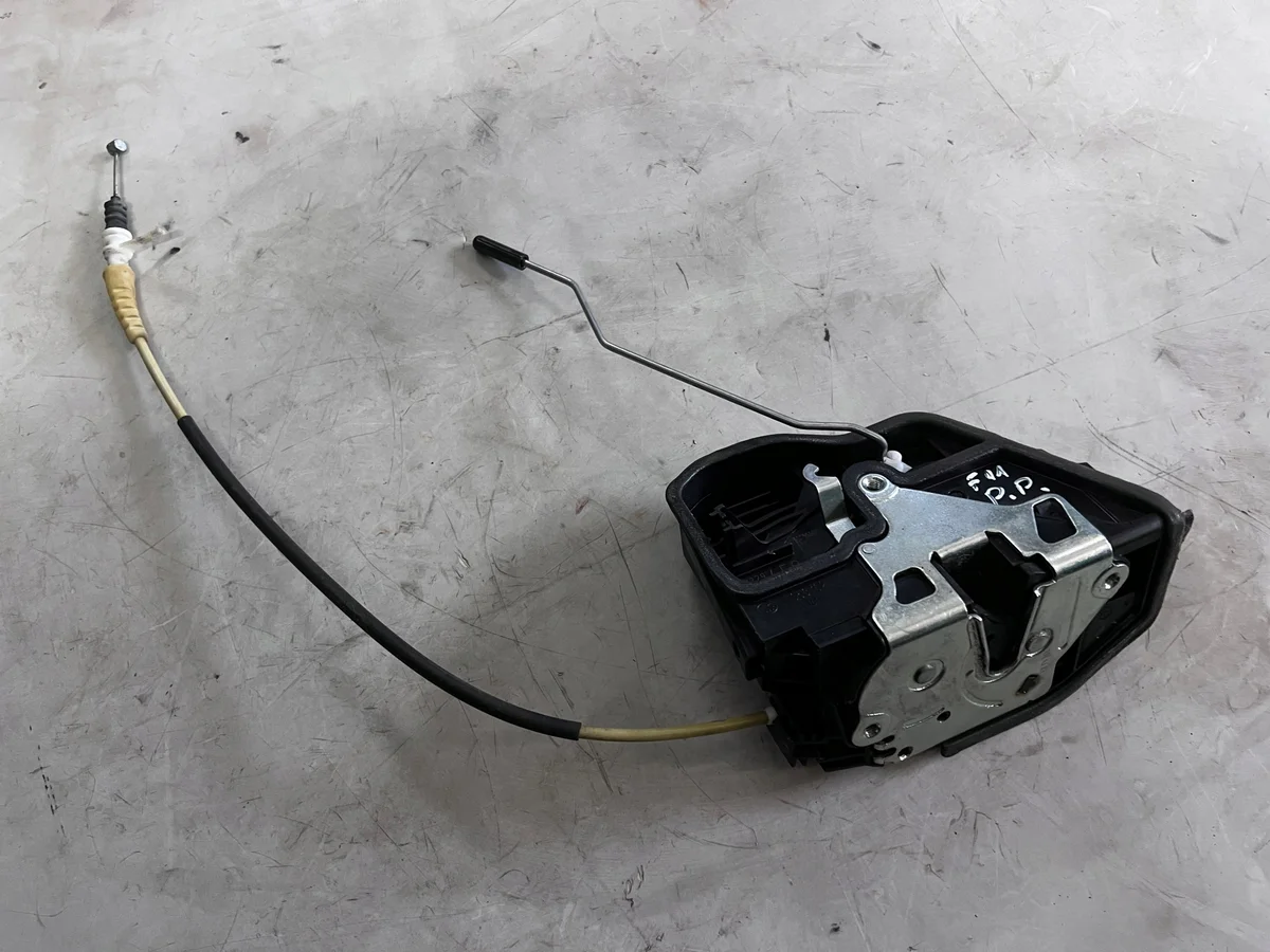 Fechadura Porta BMW F10 F11 Direita Frente