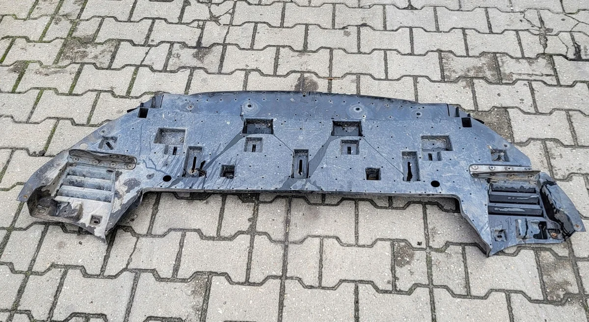 Front Bumper Underside Shield Peugeot 5008 image 7