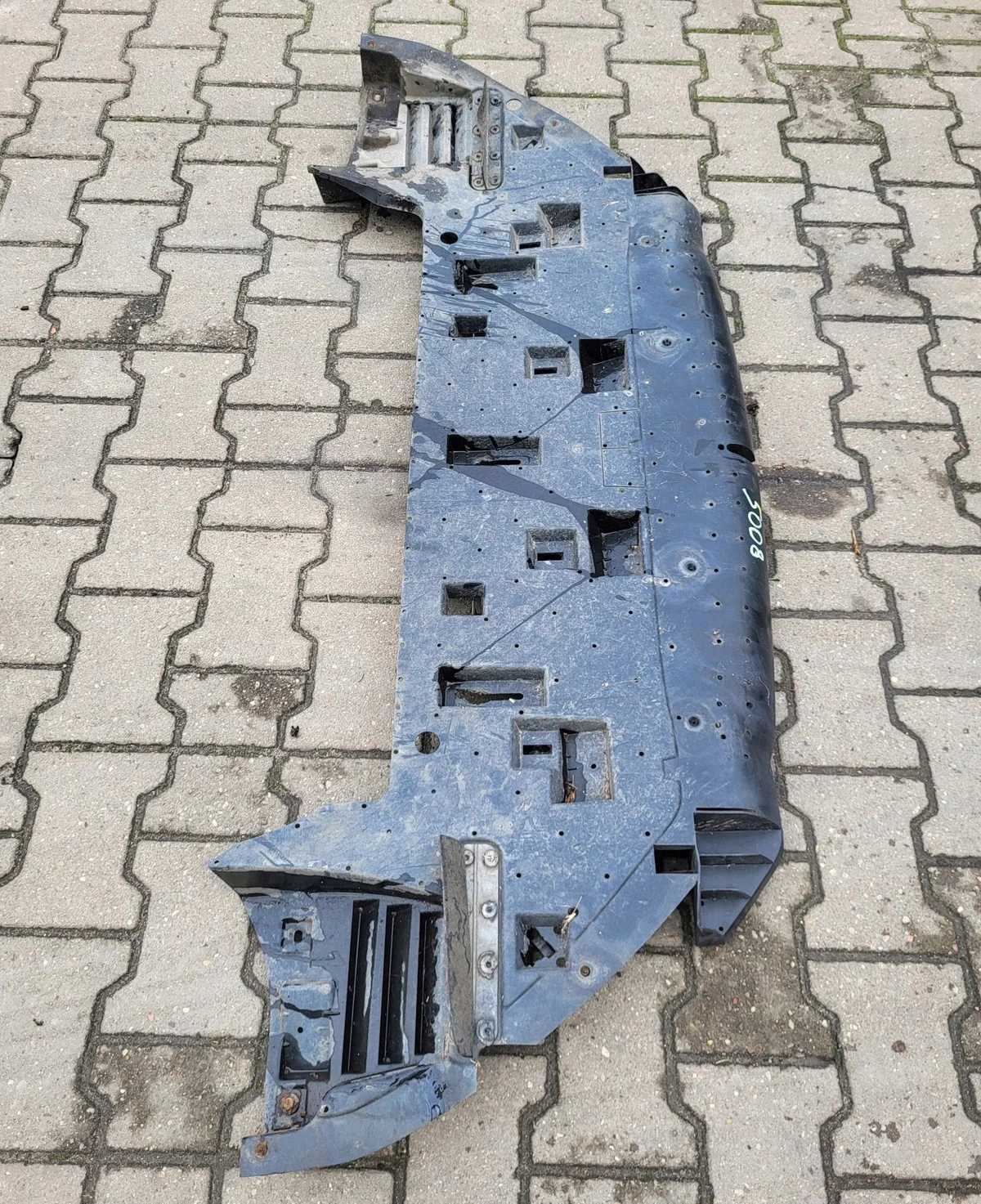 Front Bumper Underside Shield Peugeot 5008 image 8