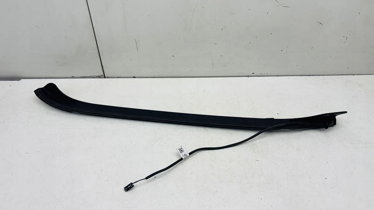 Guarnizione portellone VW Touareg 7P usata