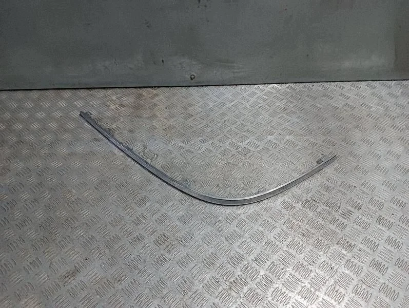 Listello cromato paraurti posteriore destro VW Passat B6