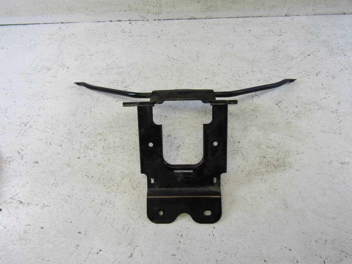 Opel Insignia B Refuerzo Panel Mascarón 39143307
