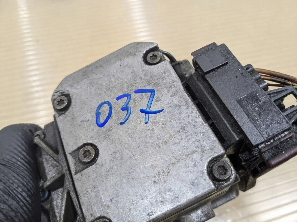 Pompe injection Ford Mondeo Mk III 0281010479 image 8