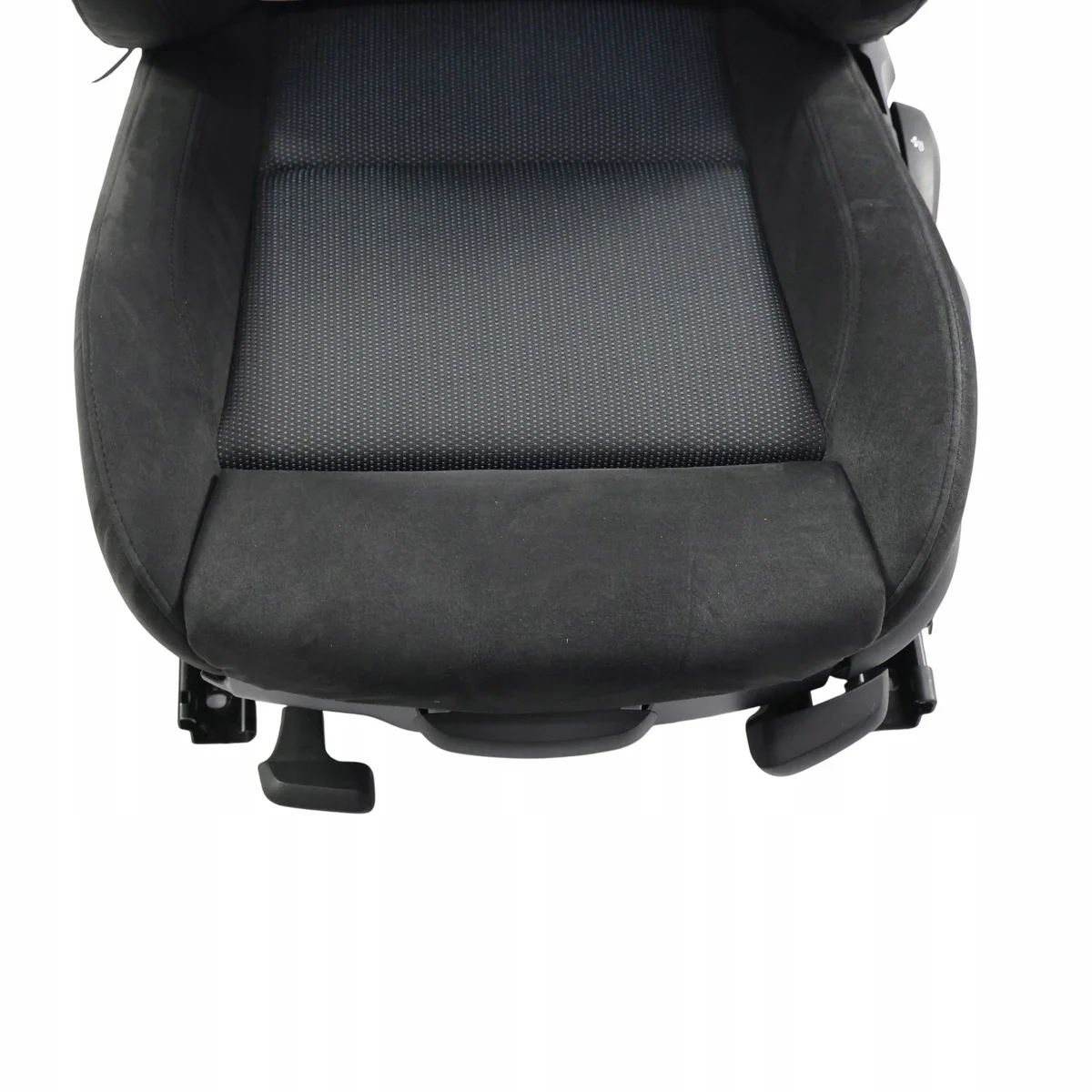BMW E90 E91 M Sport Left Front Seat image 3