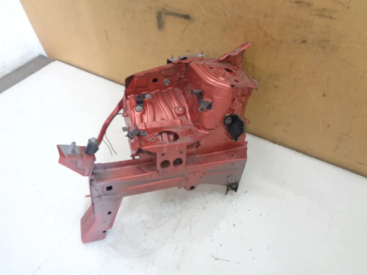 Renault Clio IV Front Right Quarter Panel
