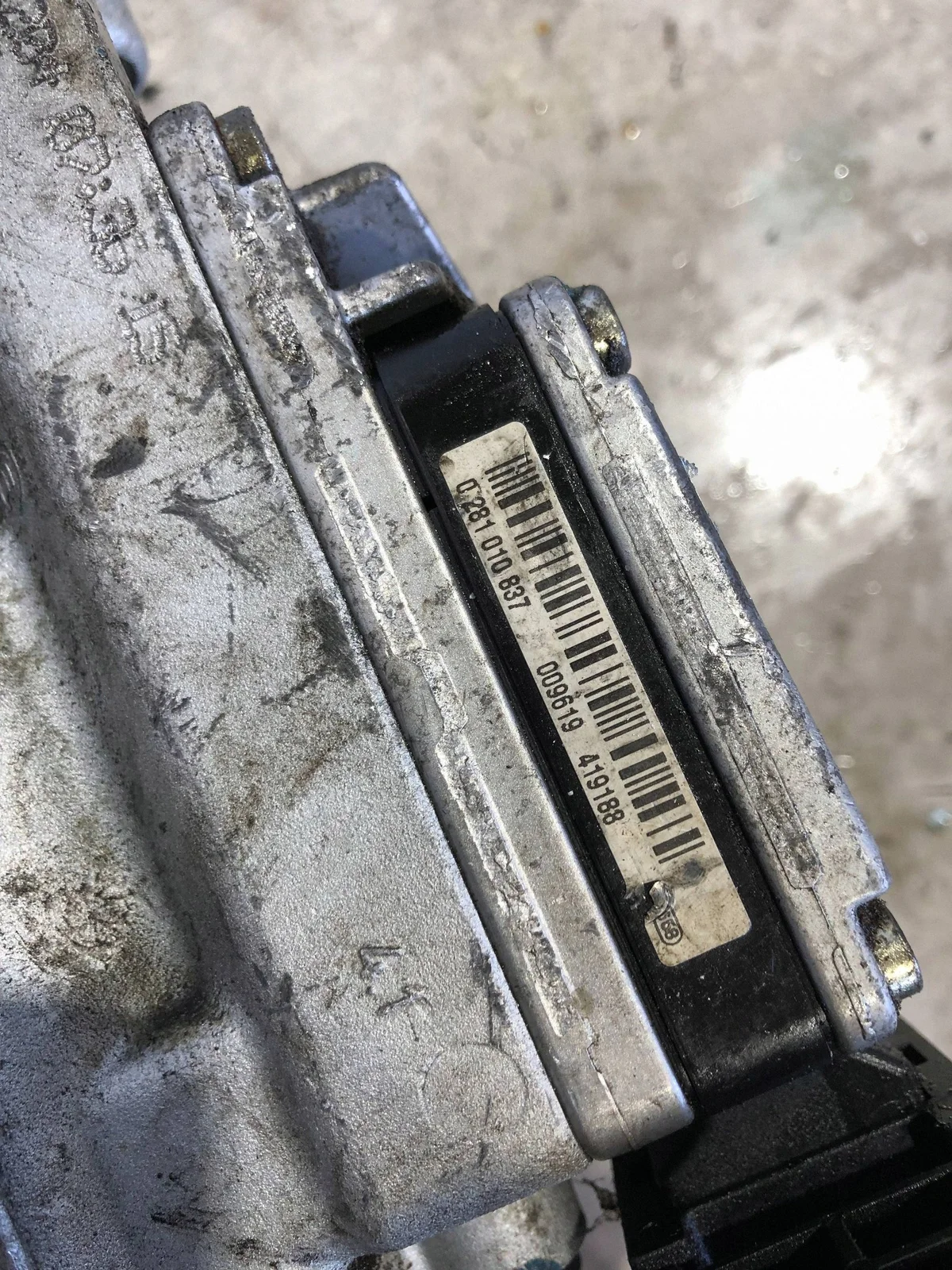 Polttoainepumppu Audi A4 B6 2.5 TDI image 7