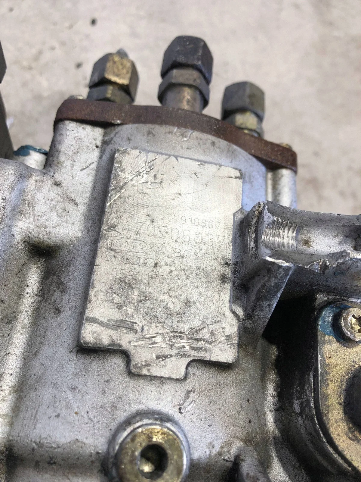 Polttoainepumppu Audi A4 B6 2.5 TDI image 8