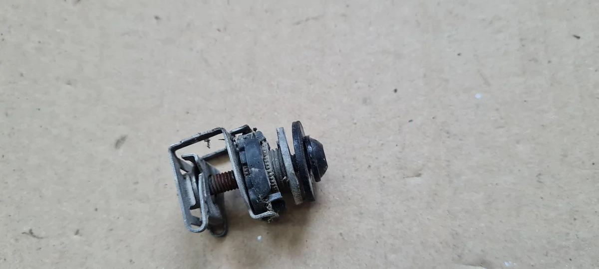 Audi A4 B8 A6 C7 A7 S7 Q5 Justeringsskruv