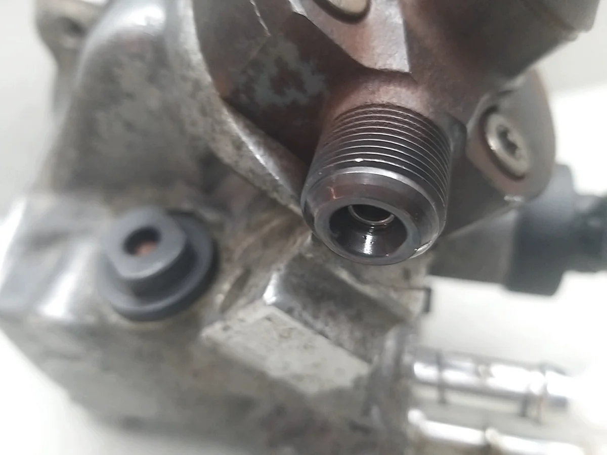 Pompe à injection 2.0 CDTI B20DTH Opel image 9