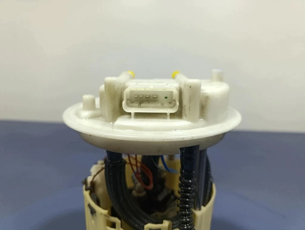 Fiat Croma II polttoainepumppu uimurilla image 5