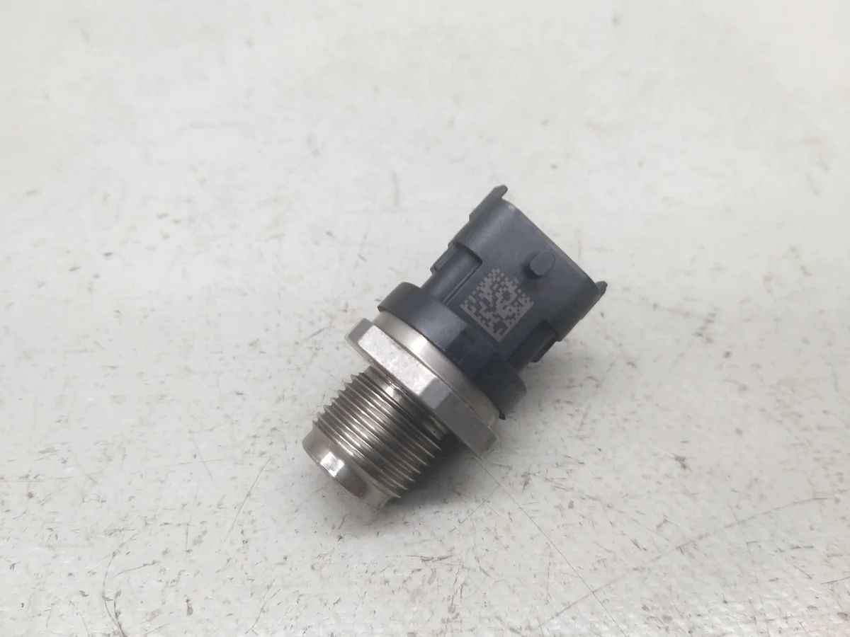 Sensor Presión Combustible Opel 2.0 CDTI