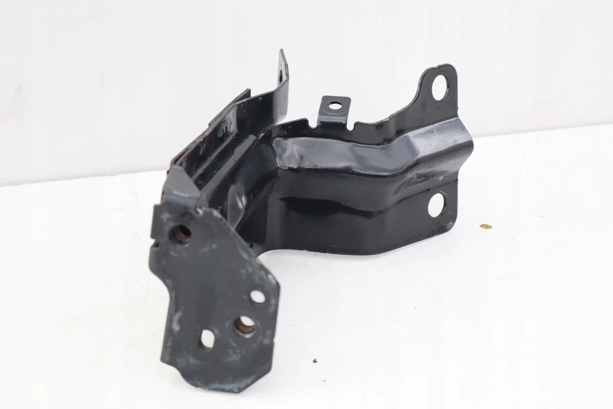 Volvo XC70 III Radiatorsteun Rechts BCZ2610 image 3