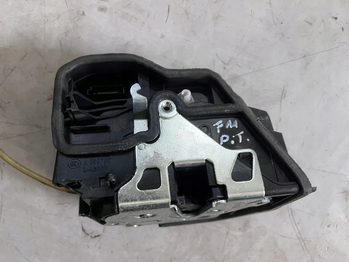 Bakdörrlås höger BMW F11 7229460 image 3