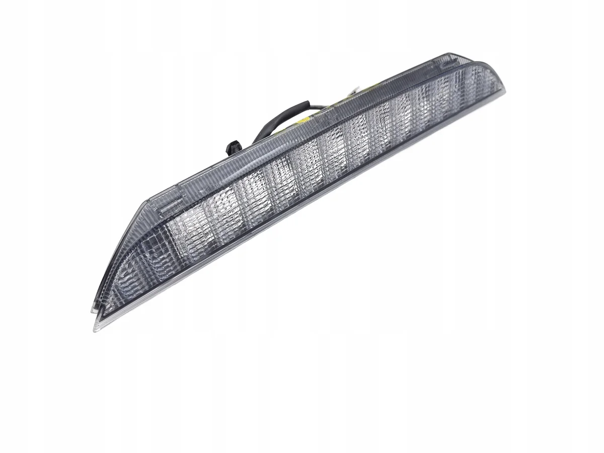 Feu Stop Mitsubishi ASX Outlander 8334A093 image 6