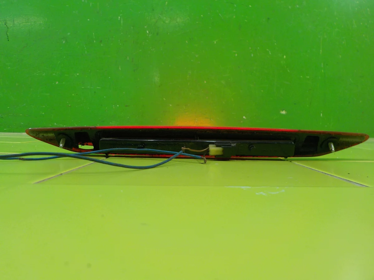 Lampada Stop Subaru Legacy V 2.0 B VC02-117 image 4