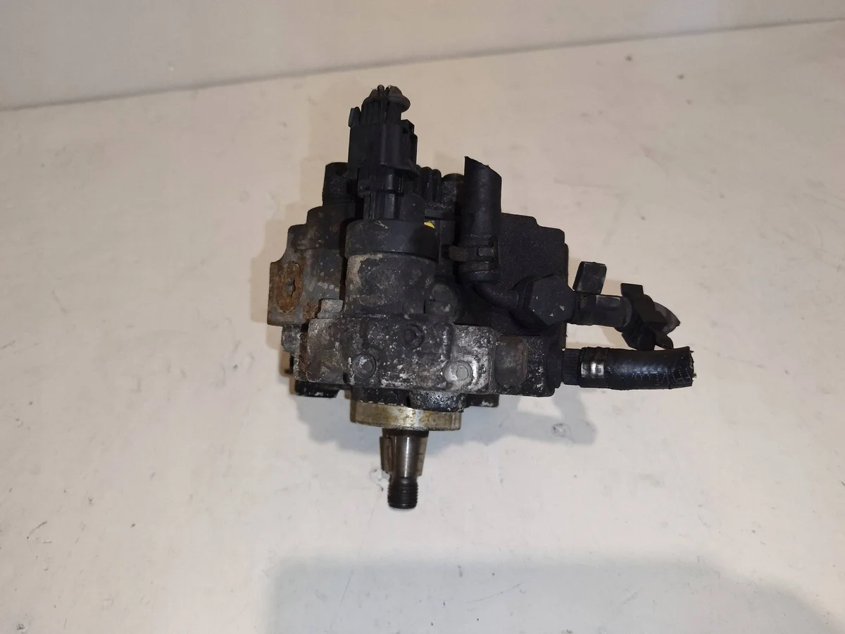 Insprutningspump Opel Astra H 8973279241