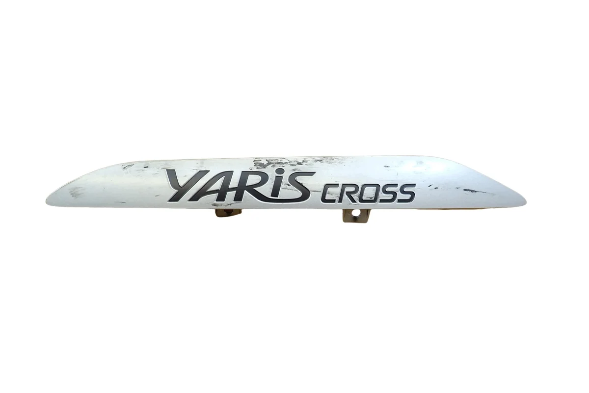 Moldura Puerta Toyota Yaris Cross 757460D020