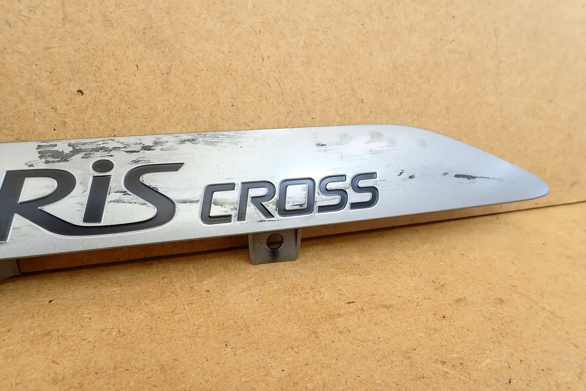 Toyota Yaris Cross Türleiste hinten links image 5