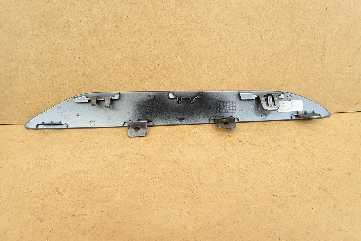 Toyota Yaris Cross Türleiste hinten links image 7