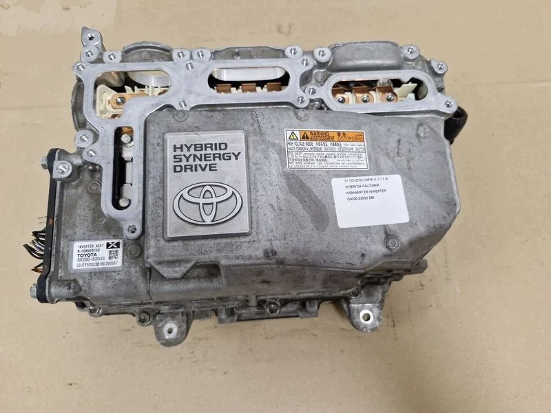 Toyota Yaris 3 1.5 Hybrid Wechselrichter G9200-52033