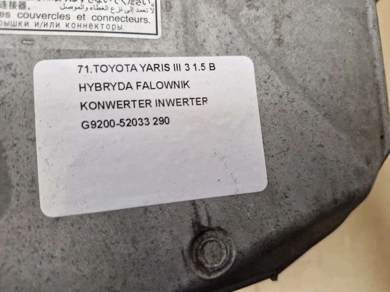 Toyota Yaris 3 1.5 Hybrid Wechselrichter G9200-52033 image 5