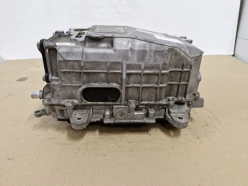 Toyota Yaris 3 1.5 Hybrid Wechselrichter G9200-52033 image 6