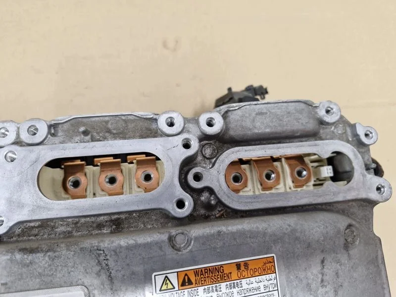Toyota Yaris 3 1.5 Hybrid Wechselrichter G9200-52033 image 7