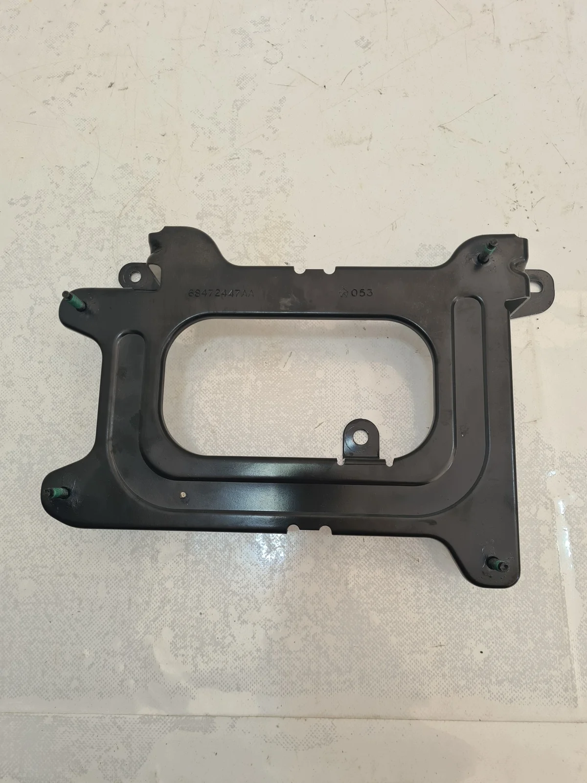Jeep Wagoneer IV WS 22 Soporte Amplificador 68472447AA