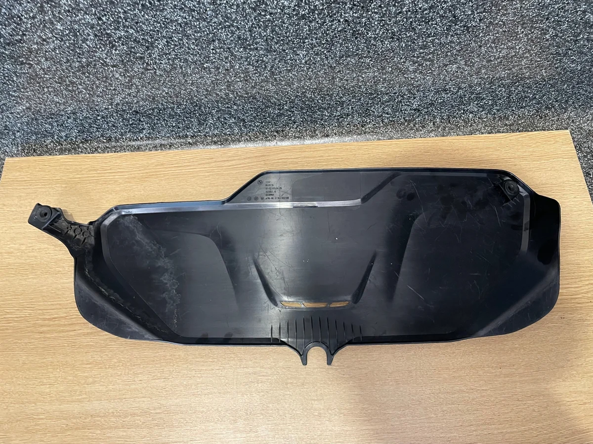Cache radiateur BMW 1 F20 8638196 image 3