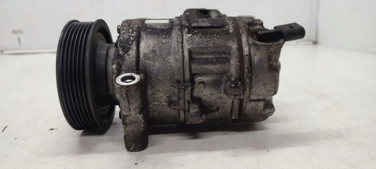 VOLKSWAGEN GOLF V 1K0820859N Support climatisation image 3