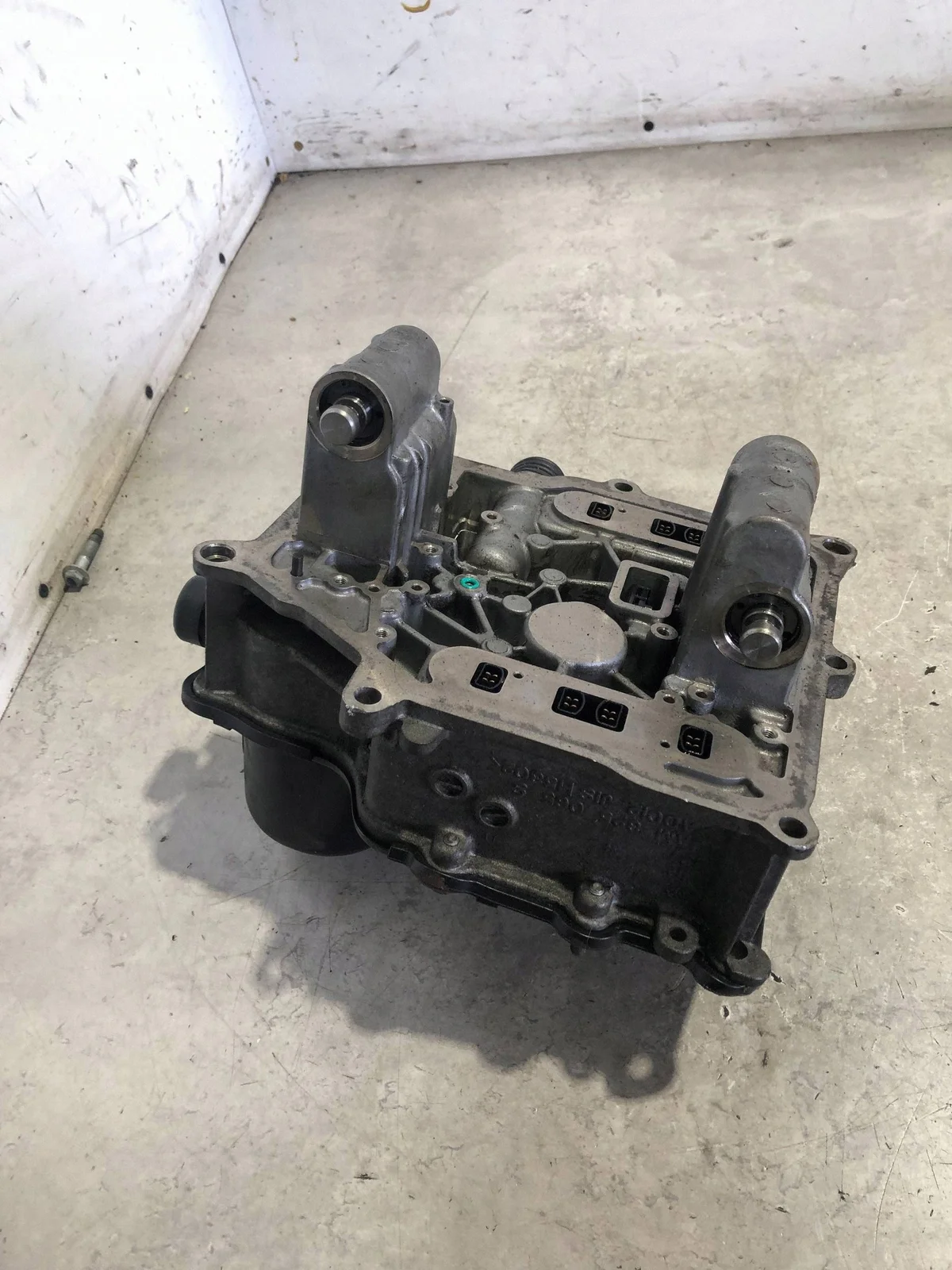 Meccatronica VW Passat B7 0AM325065S Usata