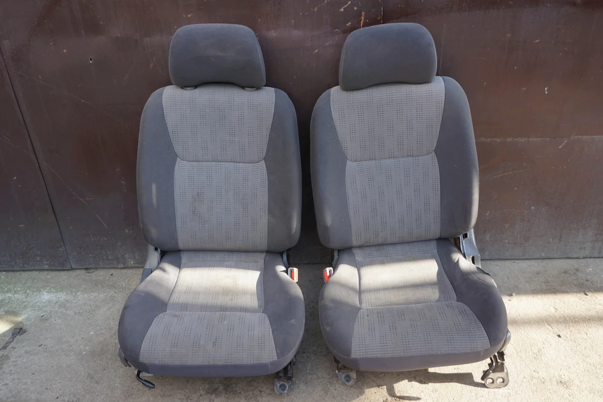 Nissan Navara D22 etuistuimet, käytetyt