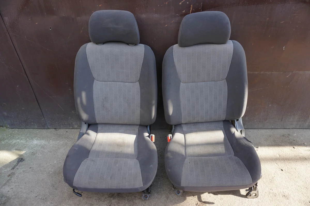 Nissan Navara D22 etuistuimet, käytetyt